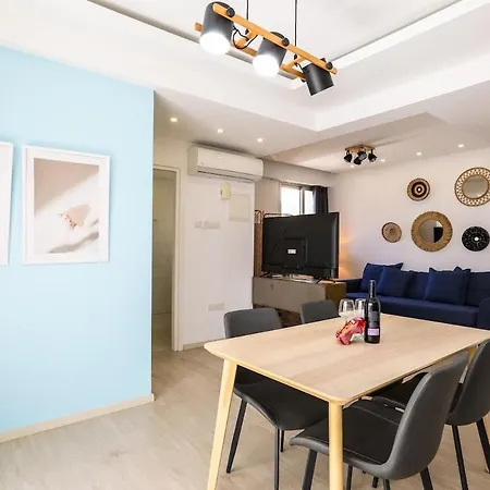 Spacious 1-bedroom Flat 3 Minutes From The Beach! Apartman Lárnaka