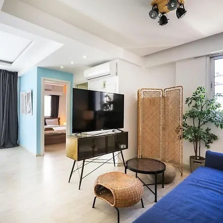 Spacious 1-bedroom Flat 3 Minutes From The Beach! Larnaca