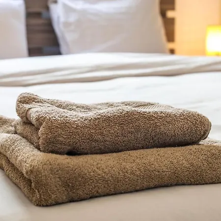 Spacious 1-bedroom Flat 3 Minutes From The Beach! Apartman Lárnaka
